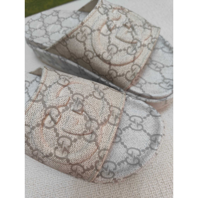 G*u*i slide sandal with interlocking g slides