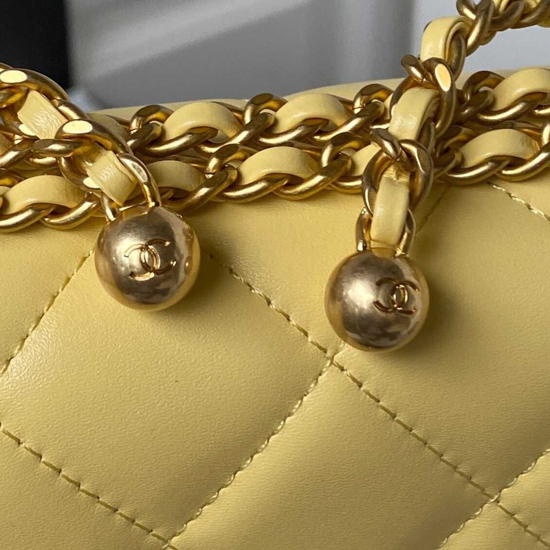 Ch*el classic flap bag in yellow