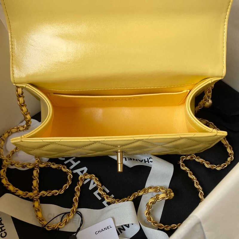 Ch*el classic flap bag in yellow