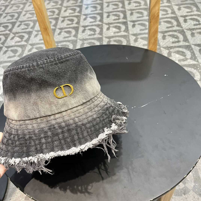 D*or logo bucket hat in black