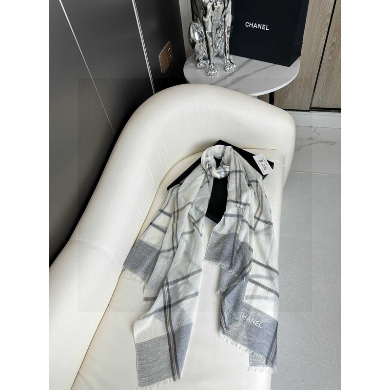 Ch*el cashmere scarf grey