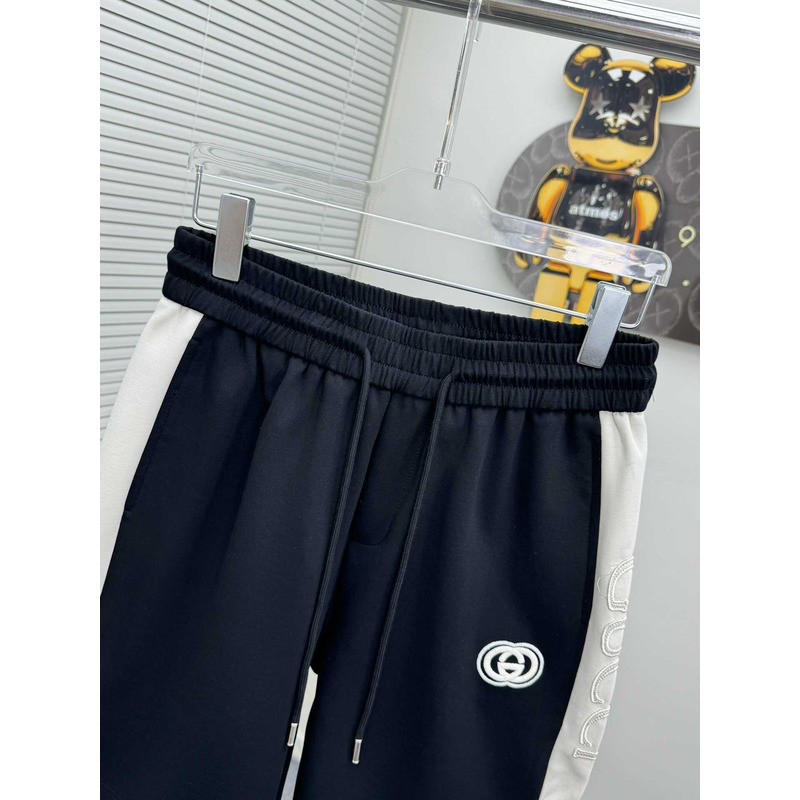G*u*i cotton shorts in black