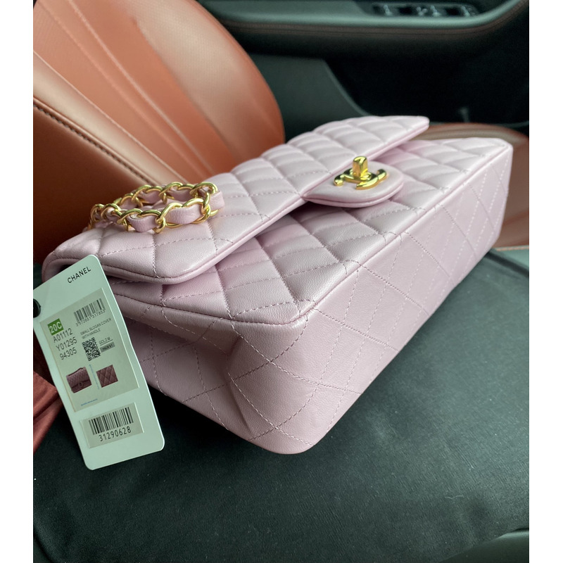 ch*el classic flap bag sheepskin Di*m*nd chain classic flap bag gold buckle cherry blossom pink