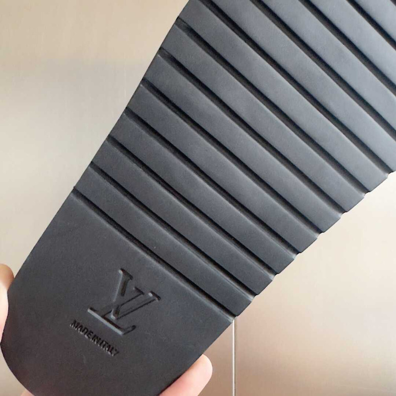 l**is V*t*n miami mule monogram black