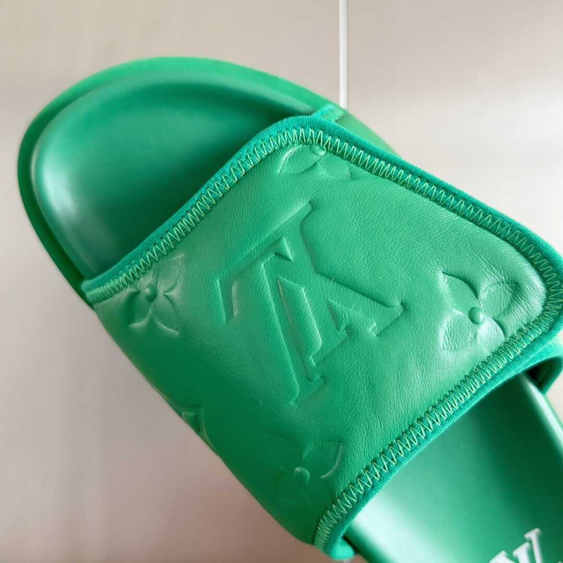 l**is V*t*n miami mule green