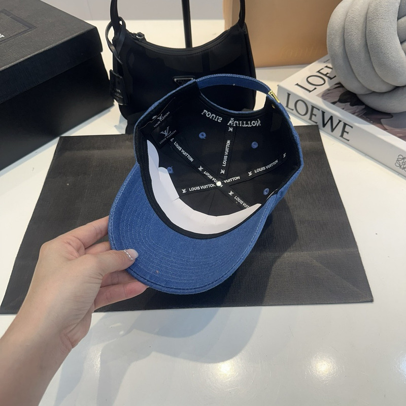 l**is V*t*n smash cap blue