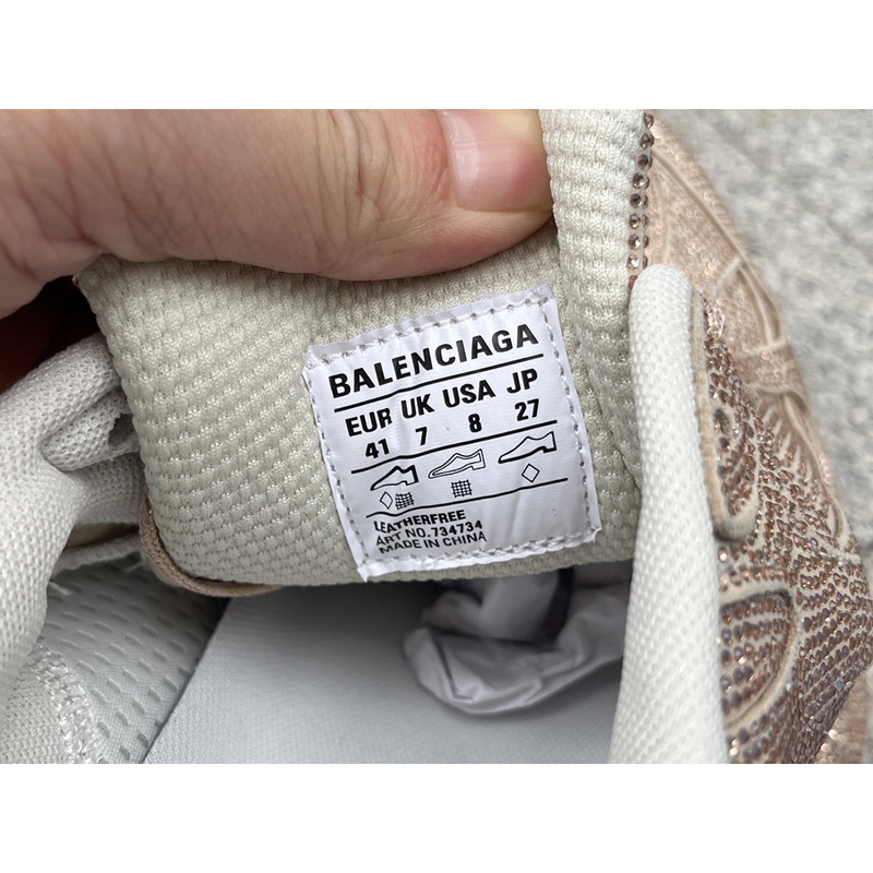Ba*len*cia*ga 3xl sneaker in off champagne