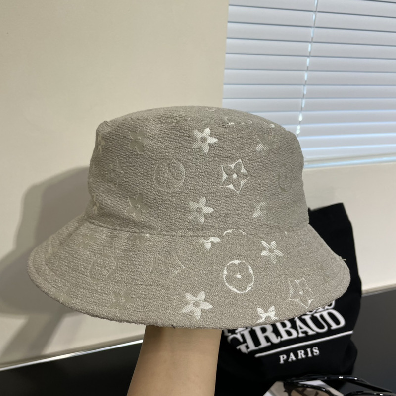 l**is V*t*n monogram hat