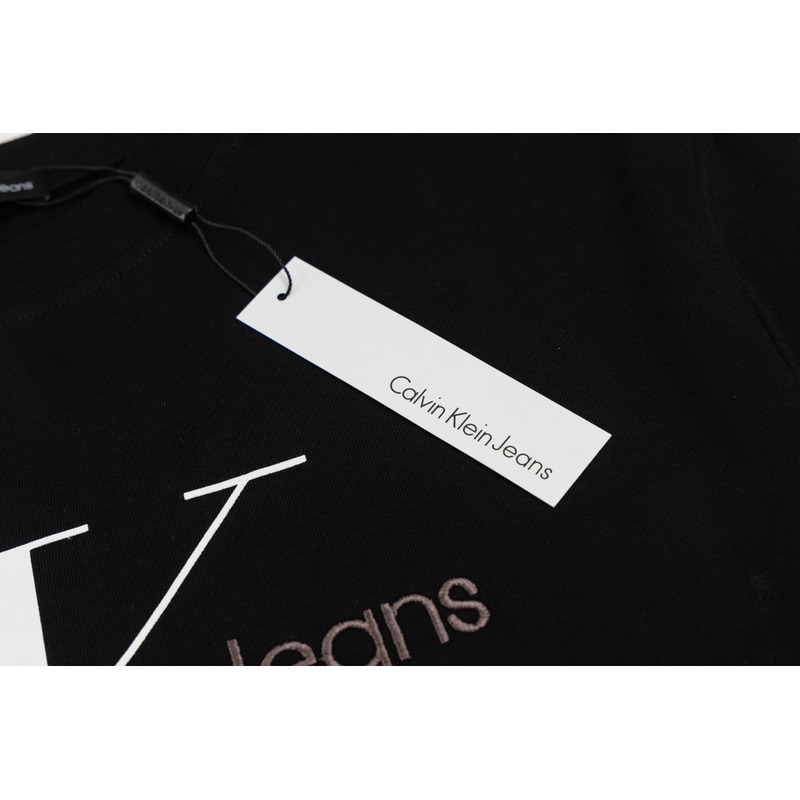 Calvin Klein Monogram Logo Crewneck T-Shirt Black