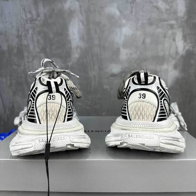 Ba*len*cia*ga 3xl sneaker white mesh and polyurethane