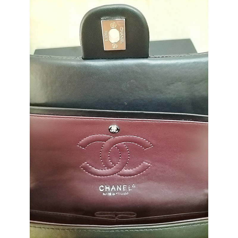 Ch*el classic medium flap shoulder bag black