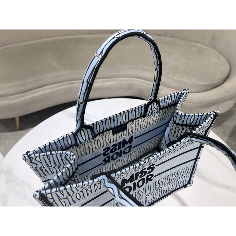D*or medium D*or book tote pale miss D*or allover embroidery blue and black