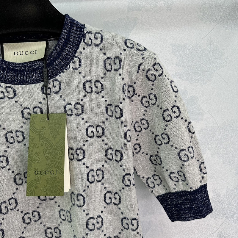 G*u*i gg gold and silver thread jacquard top ivory and blue