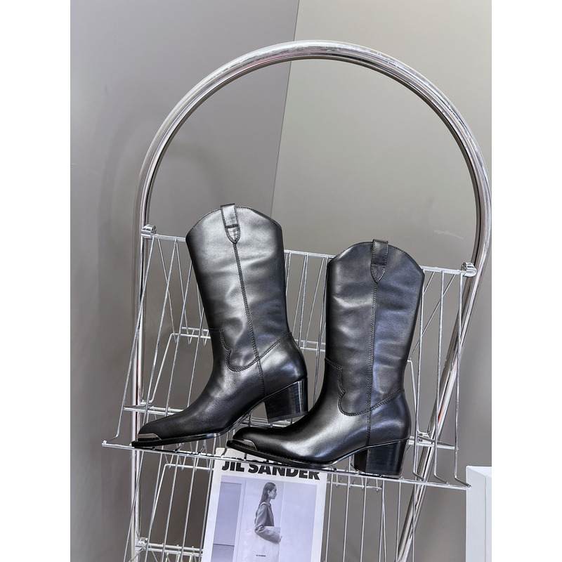 Ce**e leather boot in black