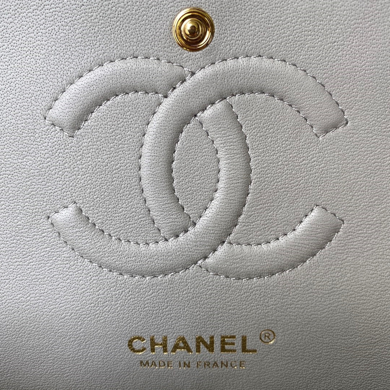 Ch*el medium caviar gold classic flap bag grey