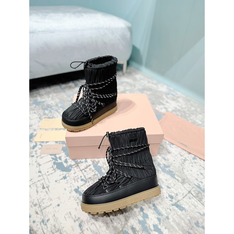 Miu Miu Matelasse Apres Ski Boots Black