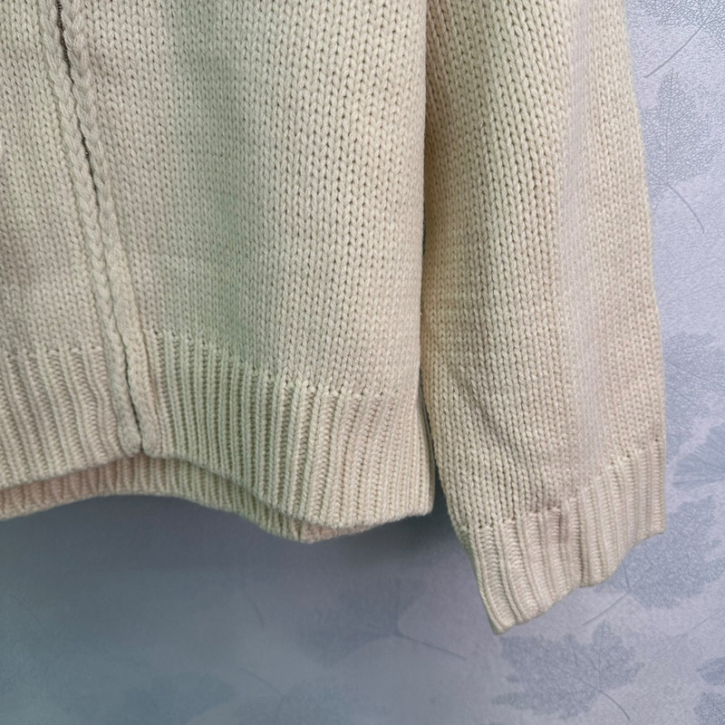 Ce**e triomphe hooded sweater in wool beige