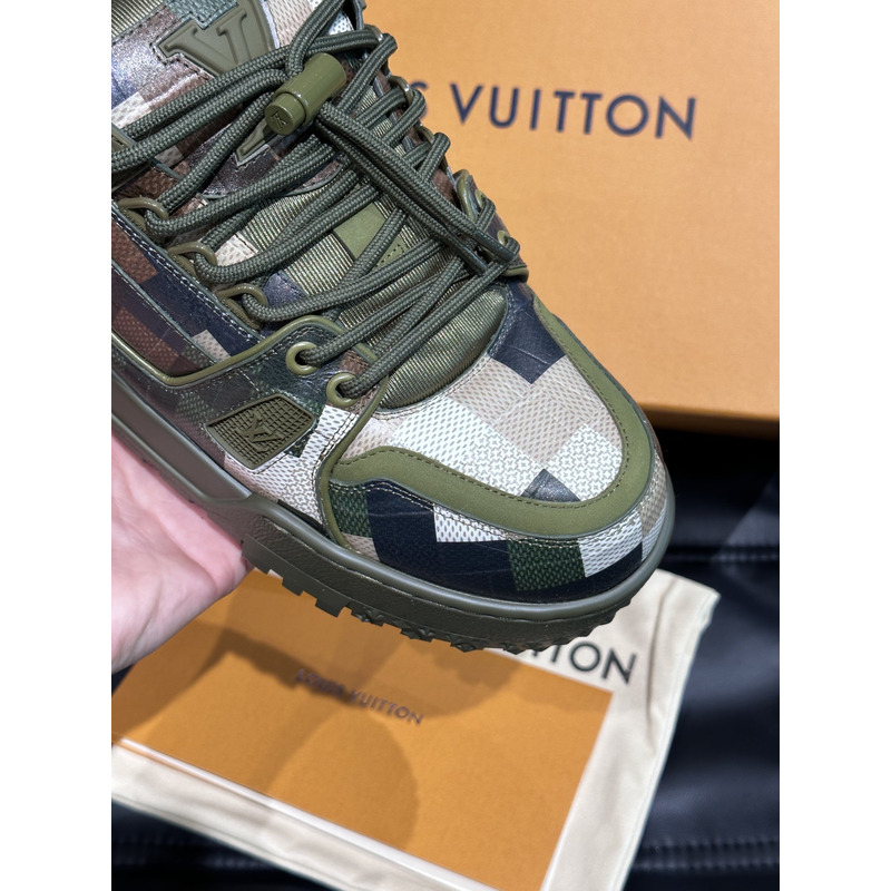 l**is V*t*n lv trainer maxi green