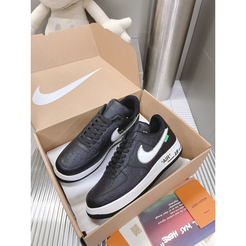 LV Air Trainer Sneaker in Mult Color