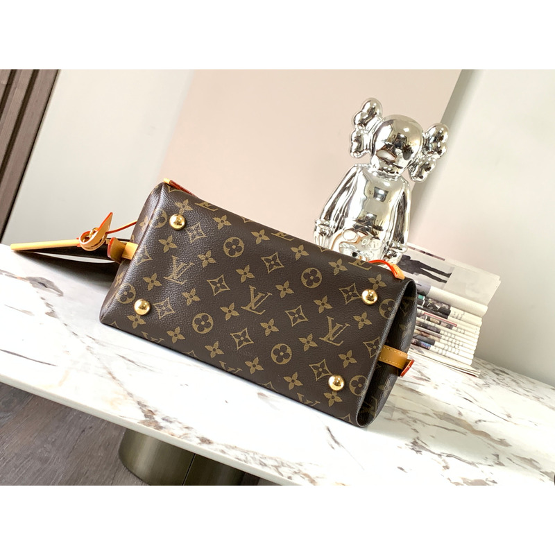 l**is V*t*n carryall pm monogram brown