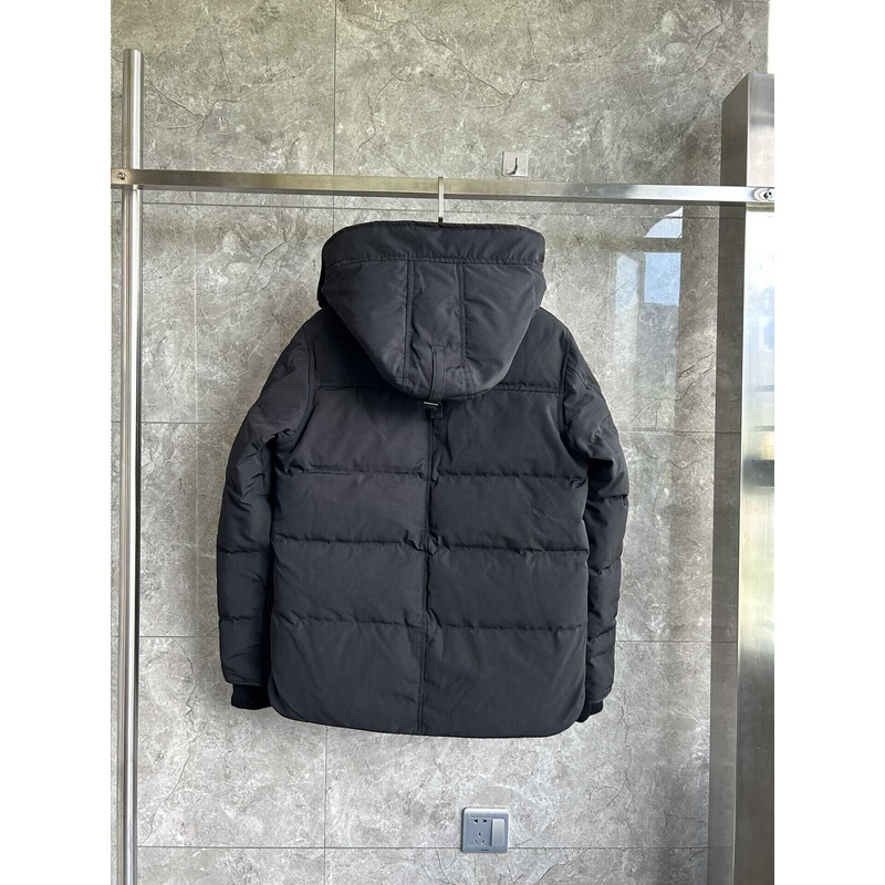 Can*a Go*e macmillan parka in black