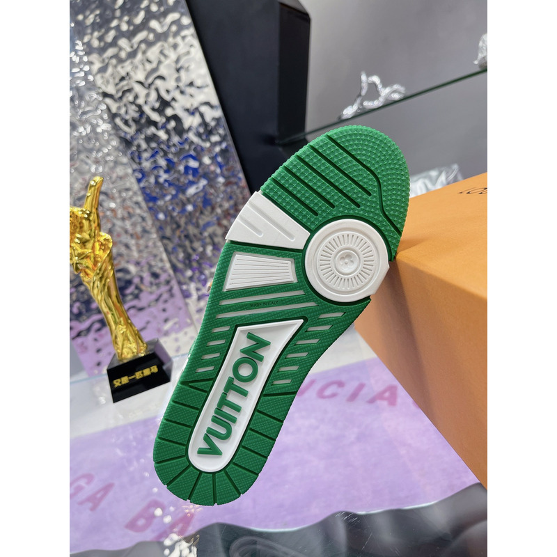 l**is V*t*n trainer sneaker green and white