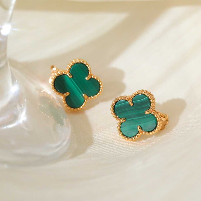 Van Cleef & Arpels Alhambra Earrings 18k Yellow Gold Malachite