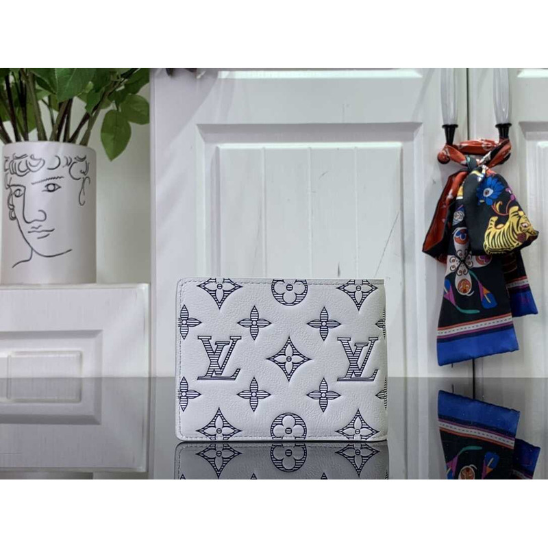 l**is V*t*n multiple wallet monogram shadow white