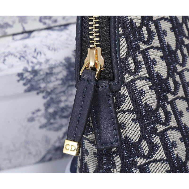 D*or montaigne aphrodire pouch bag