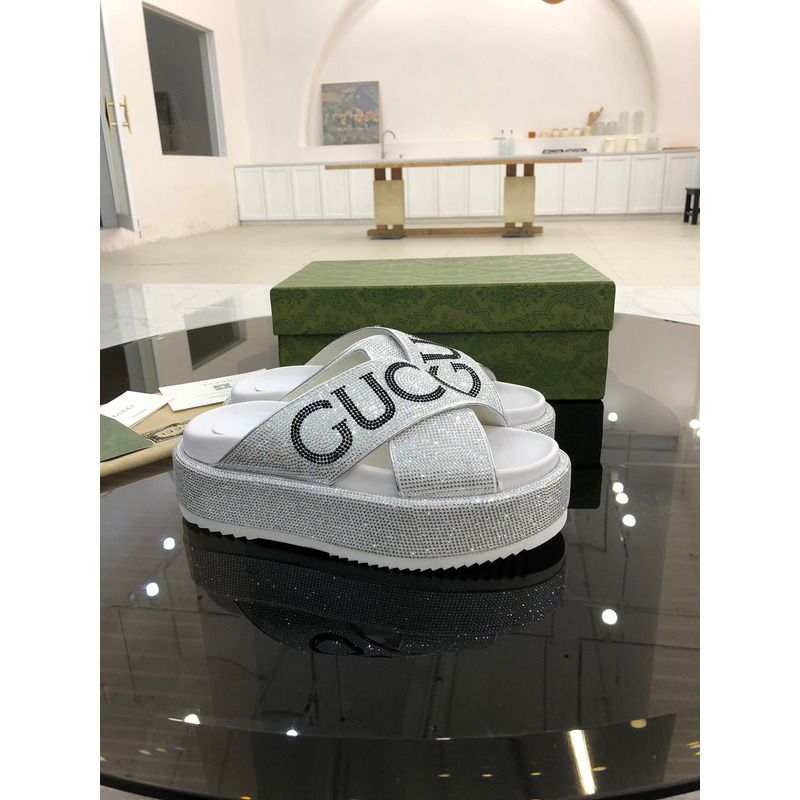 g*u*i Di*m*nd shinny platform white