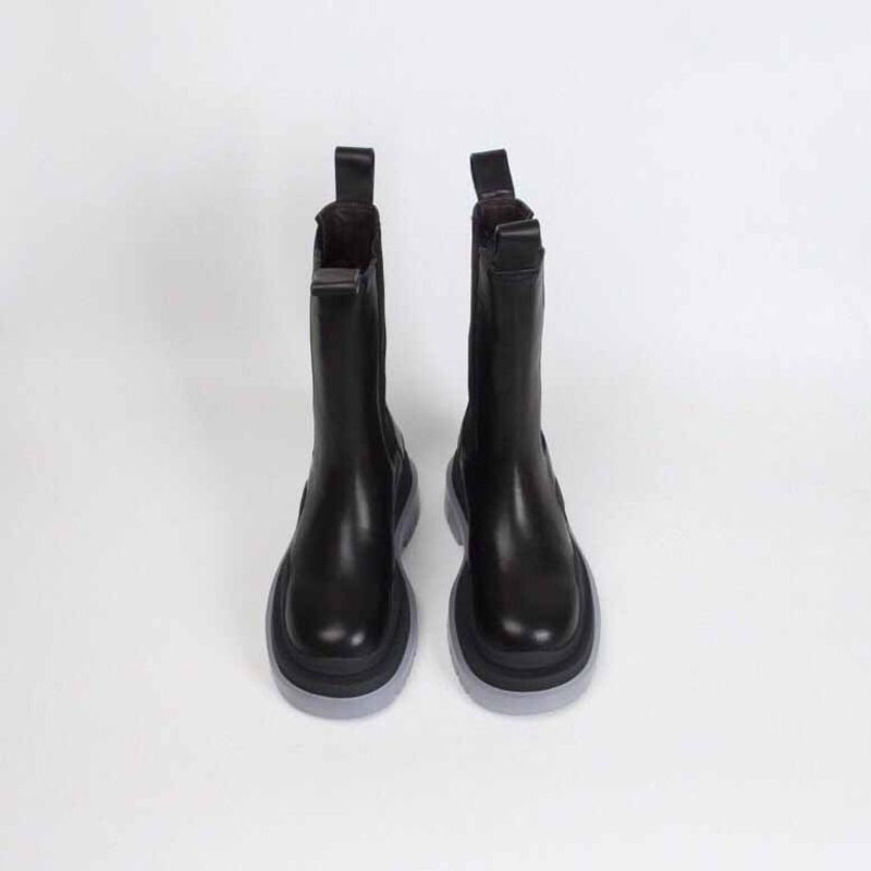Bo*te*ga ve*ne*ta high leather boots with platform soles