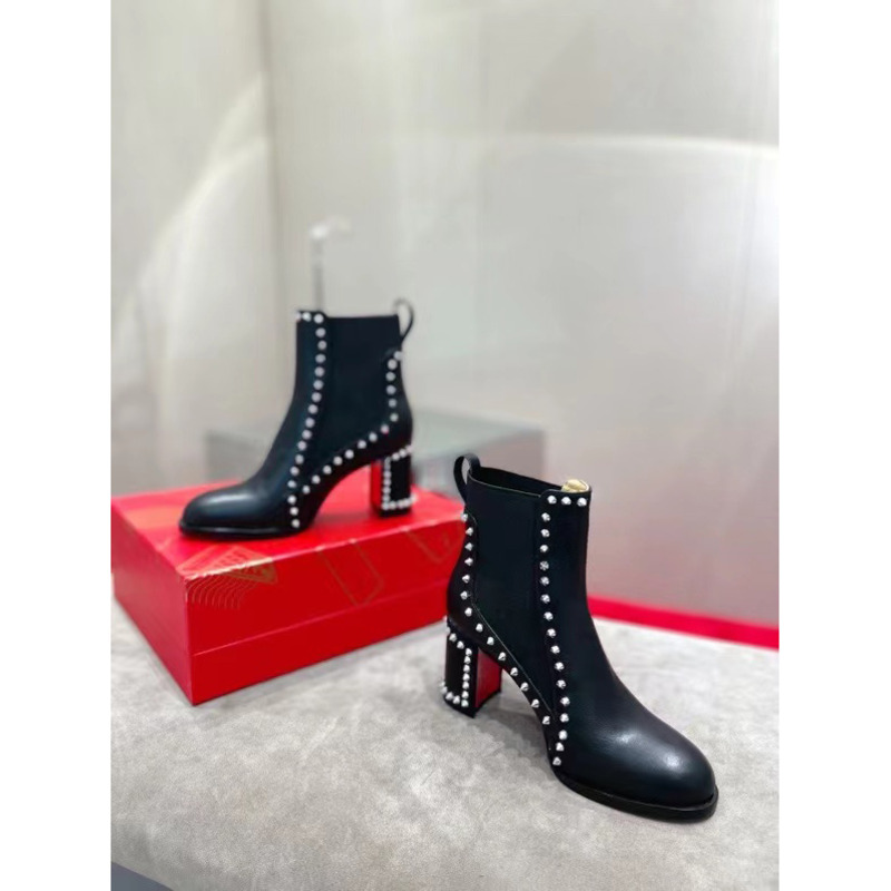 Ch**an louboutin booty