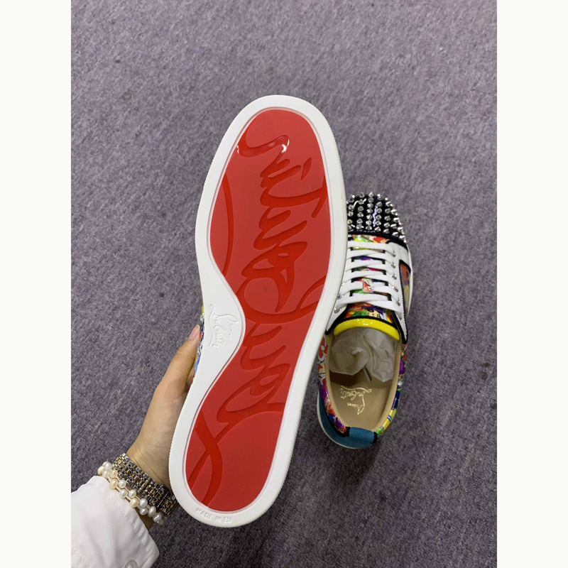 ch**an louboutin S*per perfect l**is junior spikes trainers