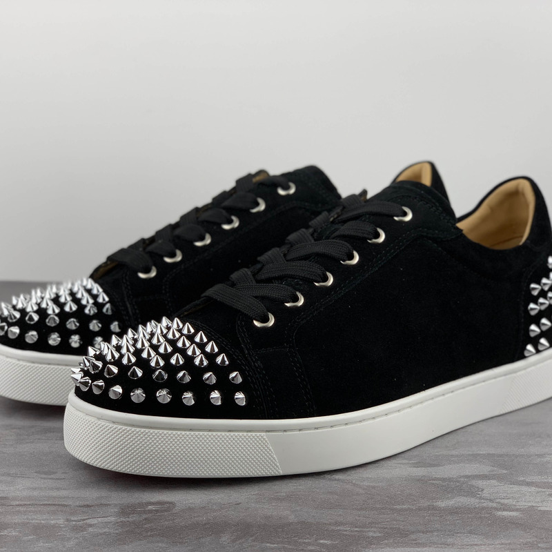 Ch**an louboutin l**is junior spikes men