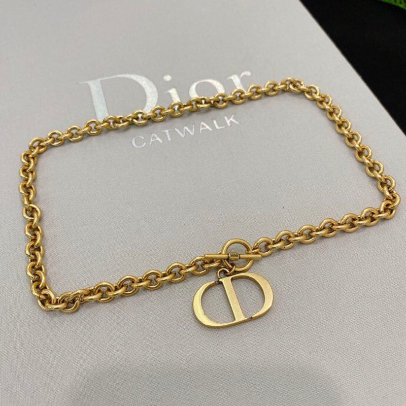 D*or  necklace
