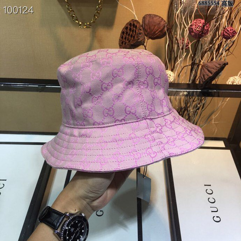 G*u*i lame bucket hat