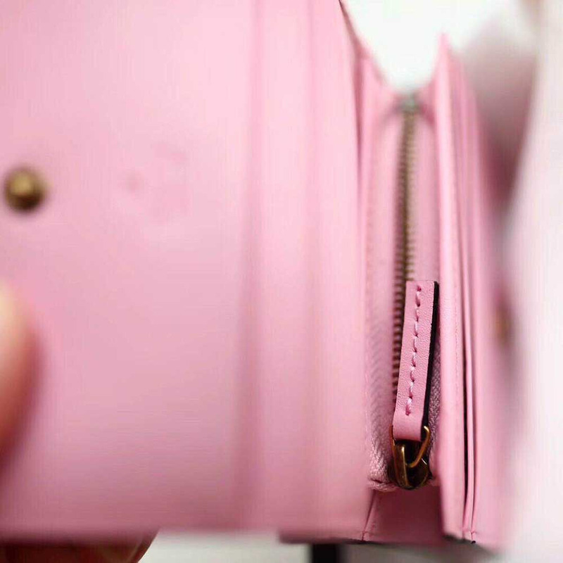 G*u*i strawberry print card case wallet