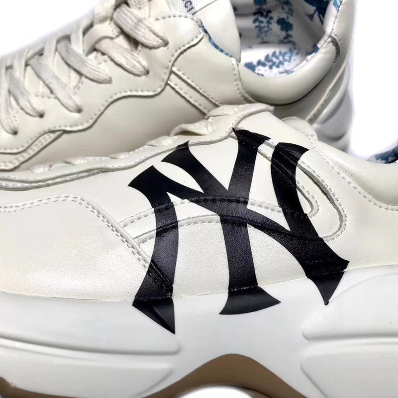 G*u*i rhyton logo leather sneaker(white)