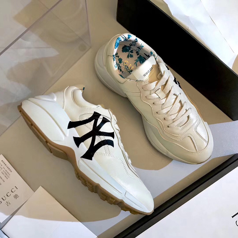 G*u*i rhyton logo leather sneaker(white)