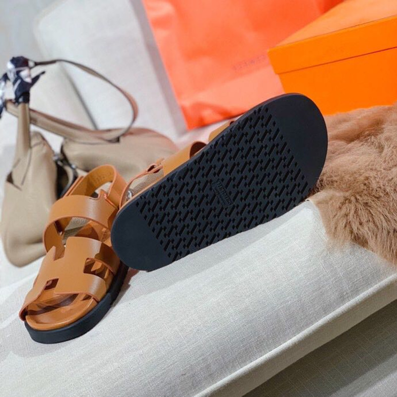 H**mes takara sandals black