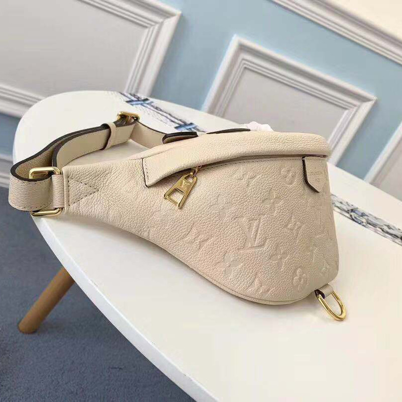 l**is V*t*n monogram empreinte bumbag