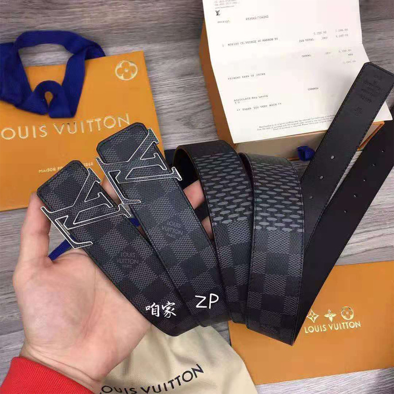 l**is V*t*n initiales 40mm reversible belt