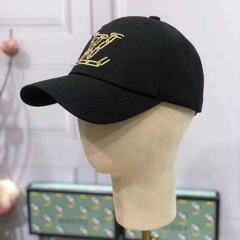 l**is V*t*n chain cap