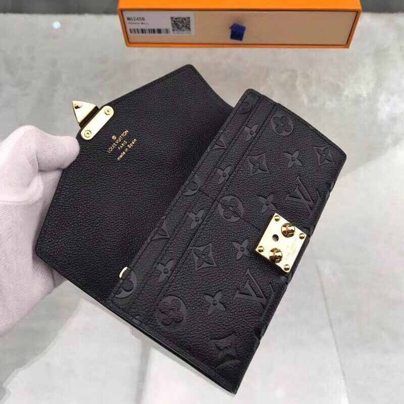 l**is V*t*n monogram black wallet