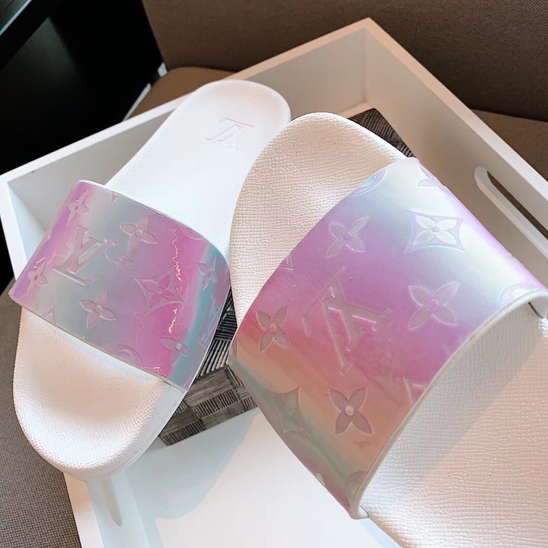 l**is V*t*n waterfront mule sandals in pink