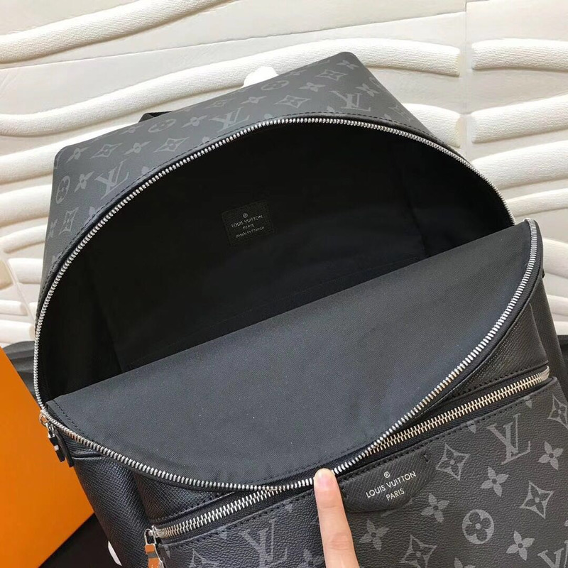 l**is V*t*n discovery backpack pm