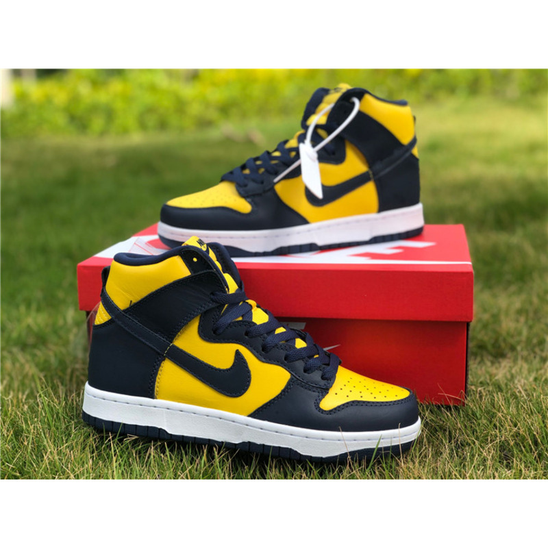 Nike Dunk High "Michigan" CZ8149 700 Sneakers Men Women