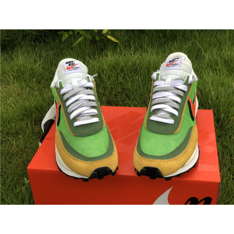 Sacai x Nike LDV Waffle BV0073 300 Sneakers Men Women