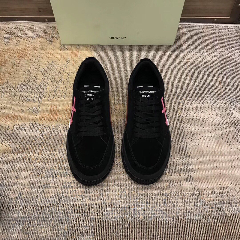 Off-White Low Top Stripe Sneakers in Black